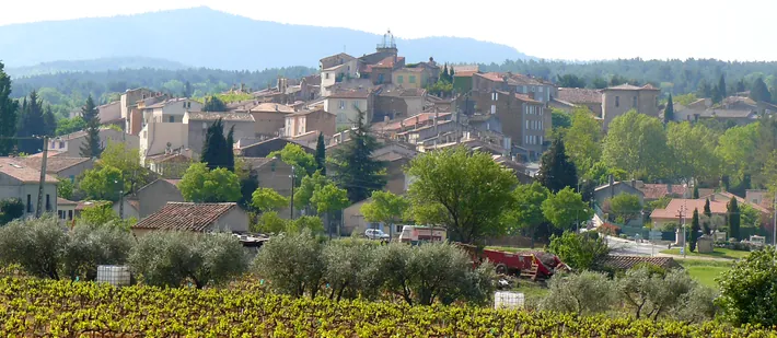 Vue de Peynier depuis le cimetière