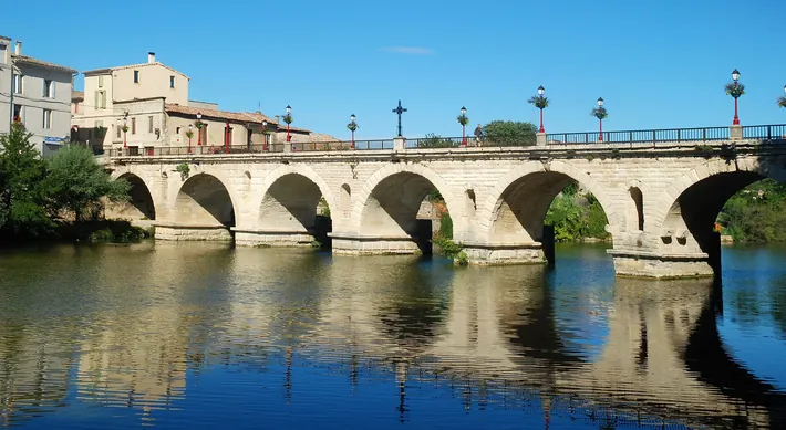 France - Gard - Sommières - roman bridge